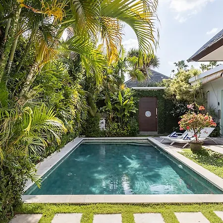Villa Lotus By Optimum Bali Villas Seminyak  Exterior photo