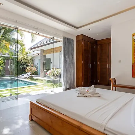 Villa Lotus By Optimum Bali Villas Seminyak  Exterior photo